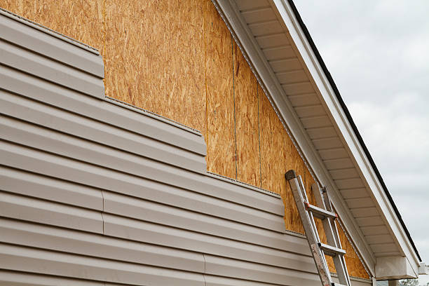 24/7 Emergency Storm Damage Siding Repair experts in Carr, CO